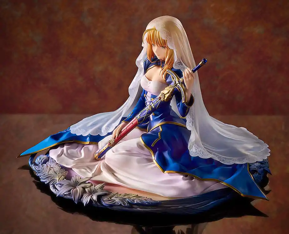 Fate/Grand Order PVC Statuie 1/7 Saber Garden of Avalon 14 centimetri poza produsului
