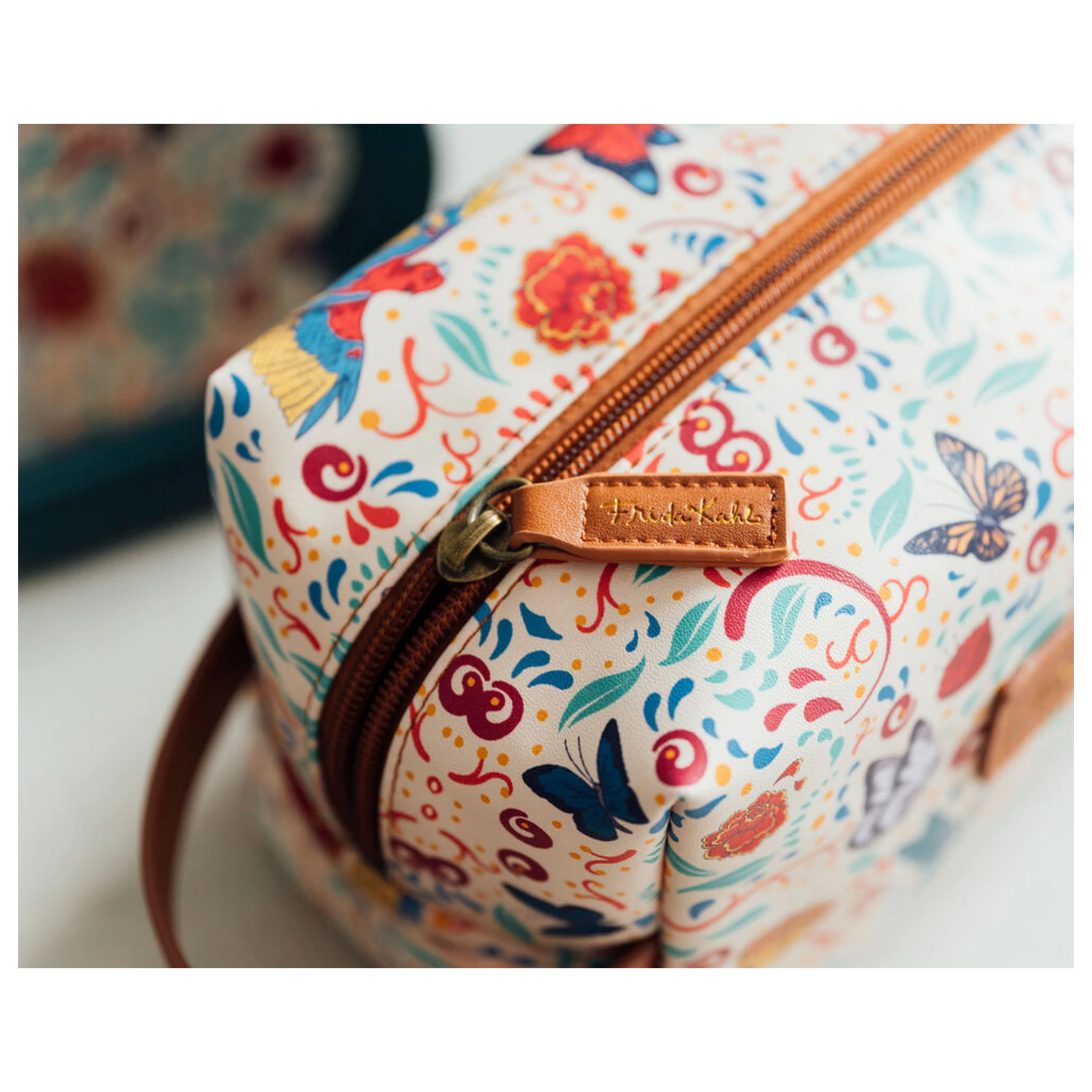 Frida Kahlo Long Live Life vanity case poza produsului