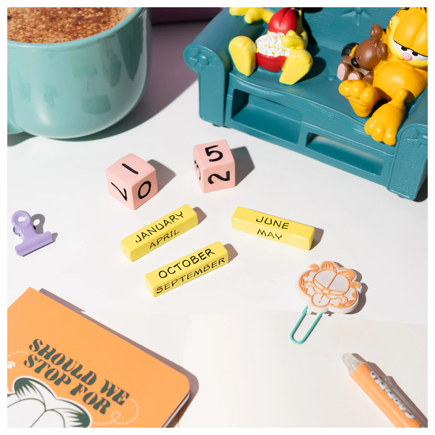 Garfield 3D calendar perpetuu poza produsului