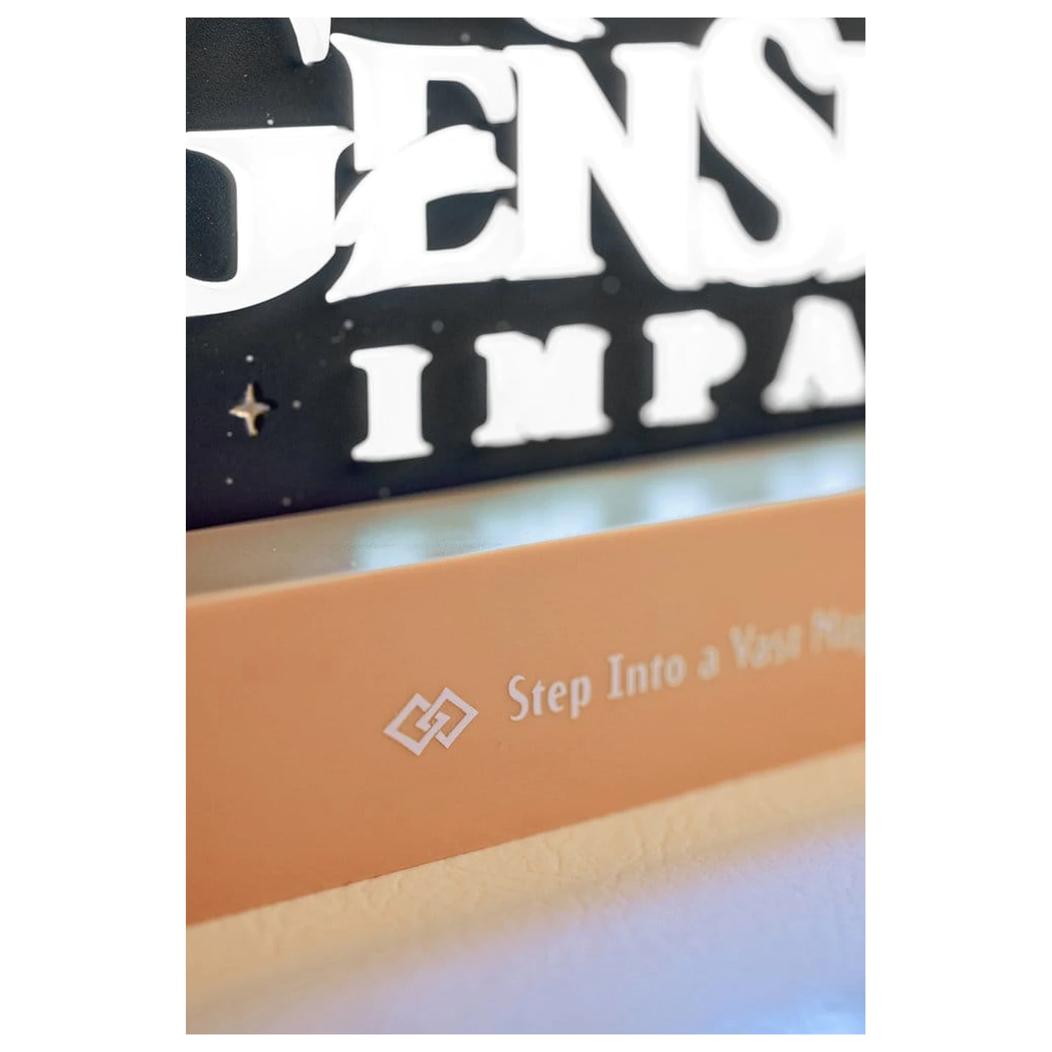 Lampă cu logo LED Genshin Impact poza produsului