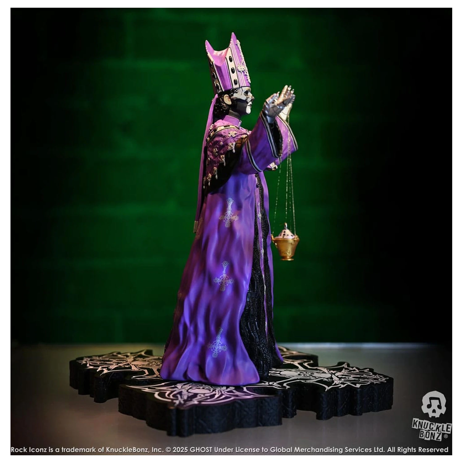 Ghost Rock Iconz Statuie Papa V Perpetua Purple Robes 22 cm poza produsului