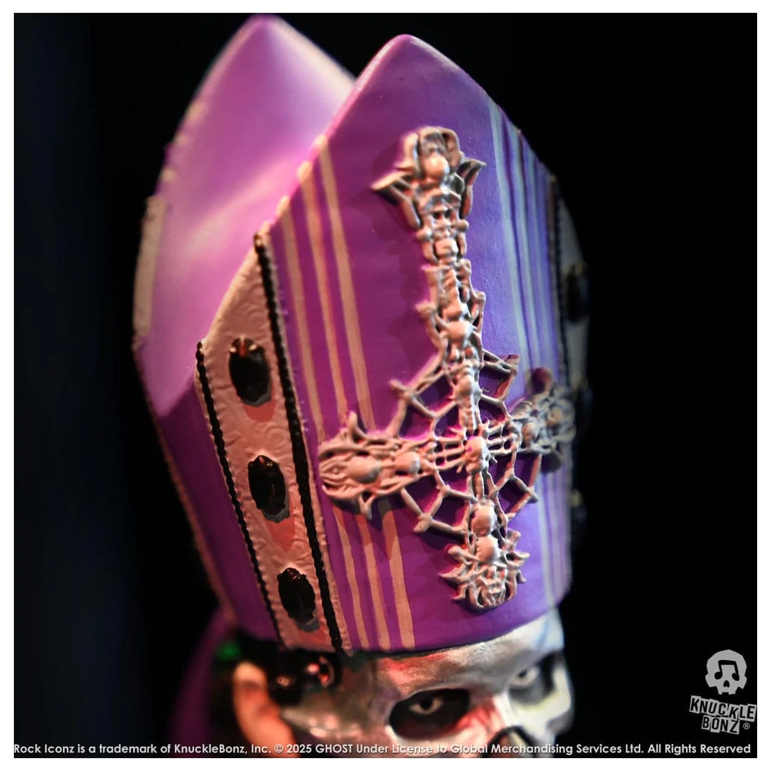 Ghost Rock Iconz Statuie Papa V Perpetua Purple Robes 22 cm poza produsului