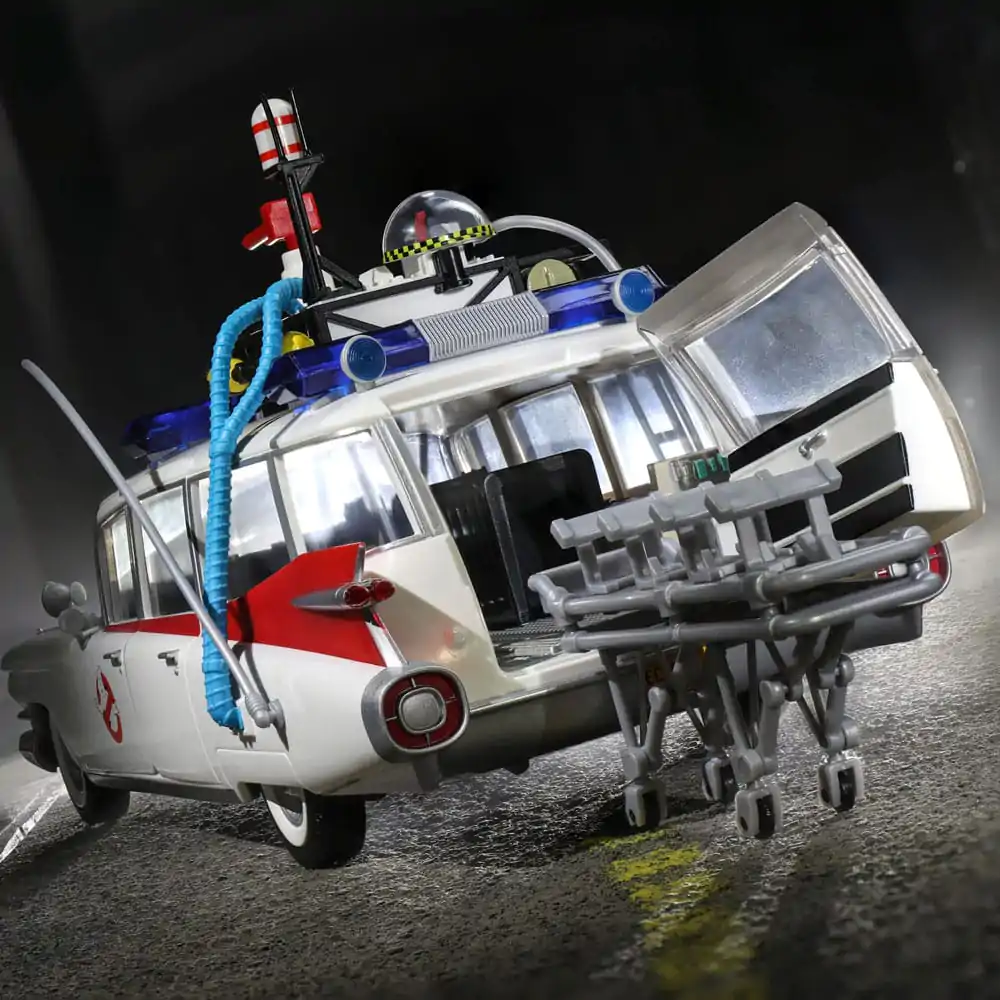 Ghostbusters Plasma Series Vehicul 1/18 Ecto-1 (1984) poza produsului