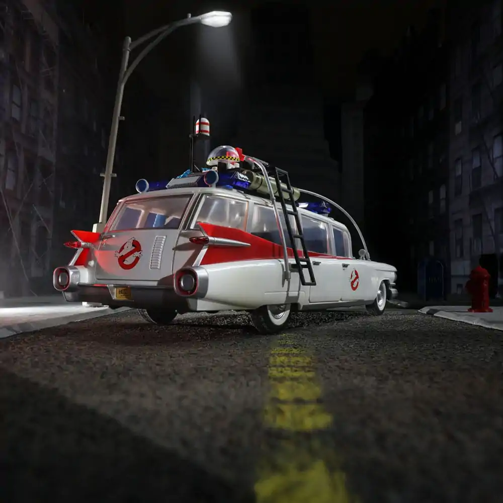 Ghostbusters Plasma Series Vehicul 1/18 Ecto-1 (1984) poza produsului