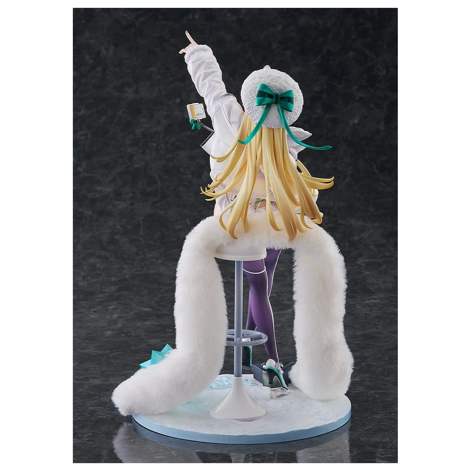 Goddess of Victory: Nikke statuie PVC 1/6 Rupee: Winter Shopper 30 cm poza produsului