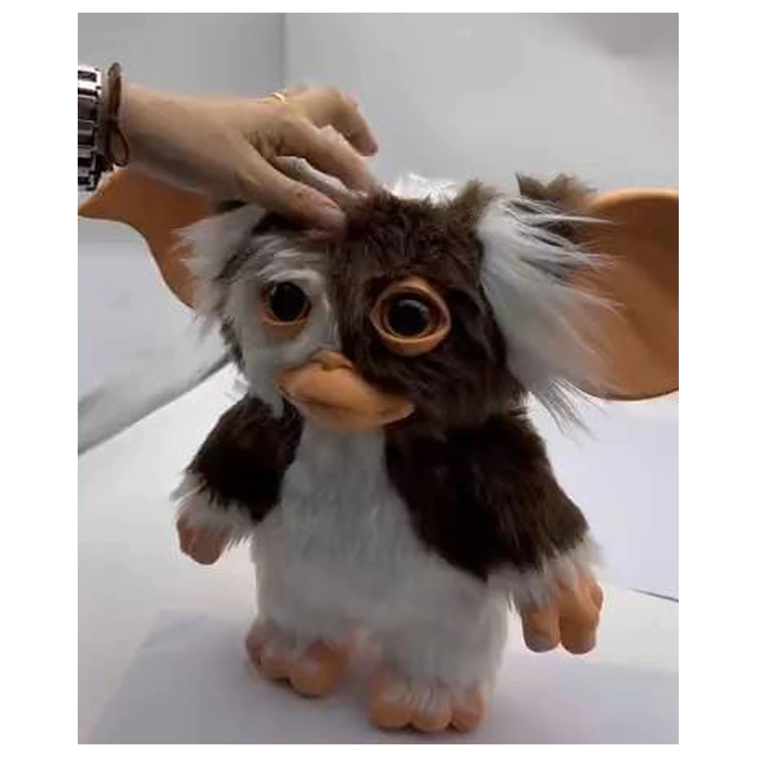 Gremlins Life-Size Figurină de pluș cu sunet Gizmo 25 cm poza produsului