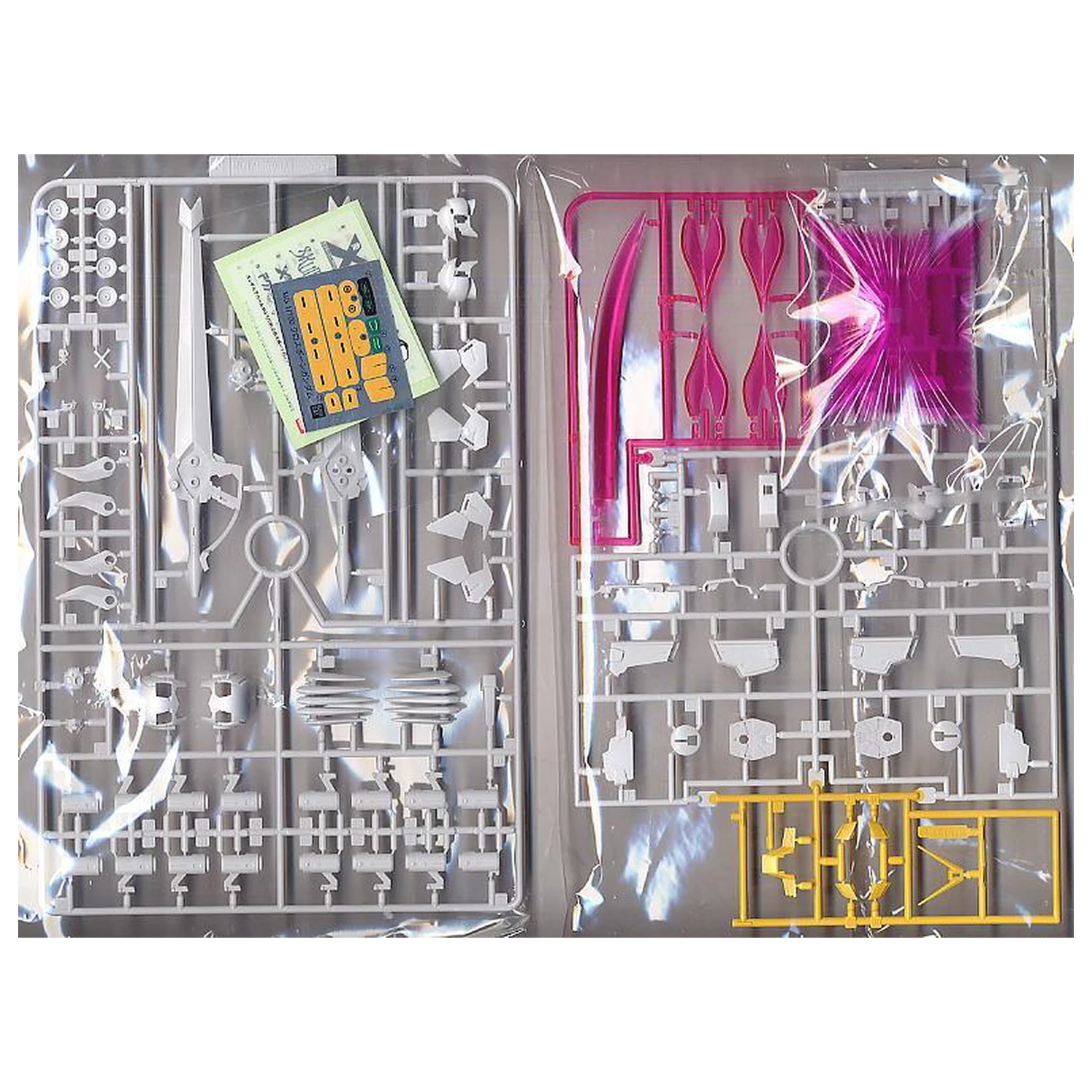 GUNDAM MG 1/100 Crossbone Full Cloth Gundam set de model poza produsului