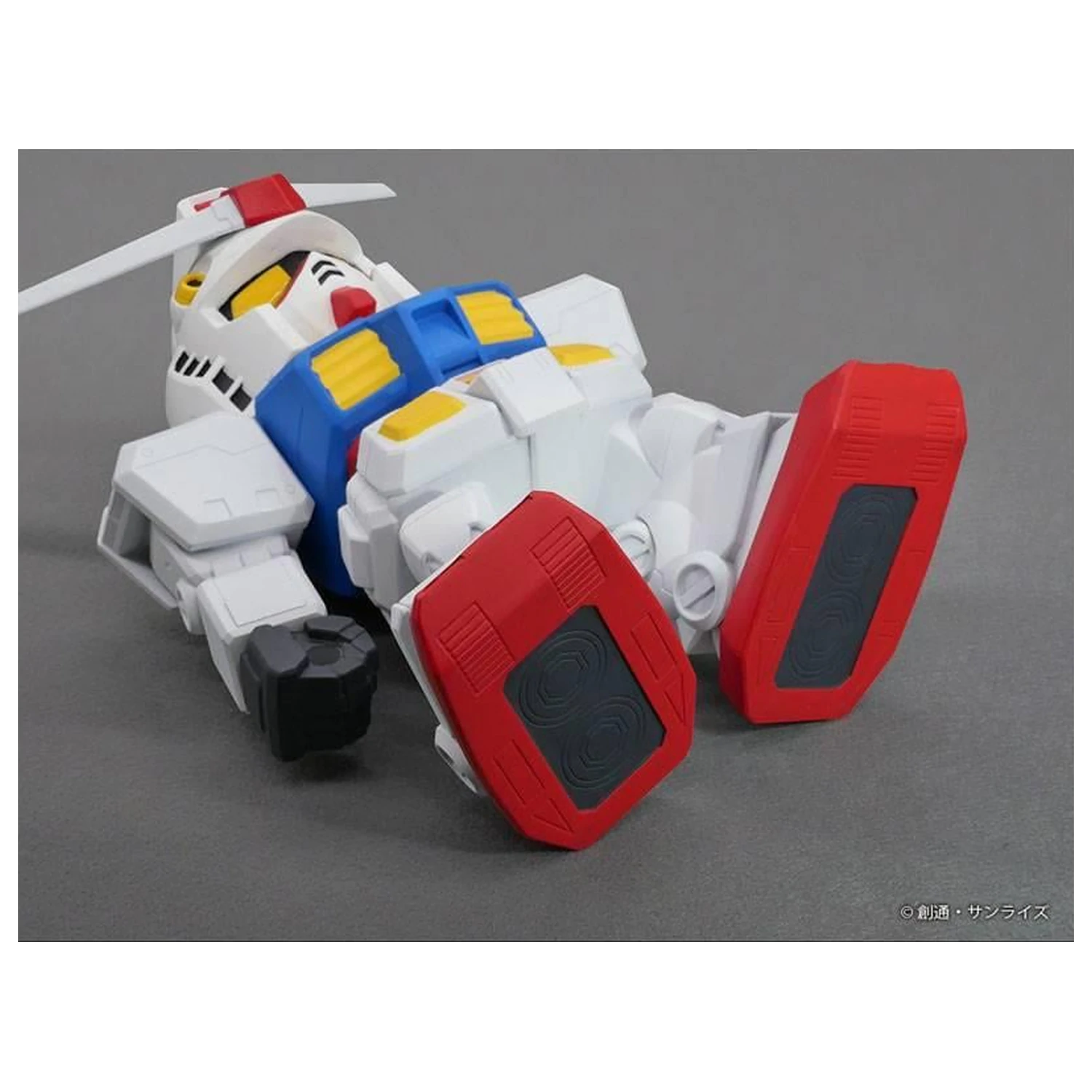Gundam RX-78-2 Jumbo Figura Sofbi 22cm poza produsului