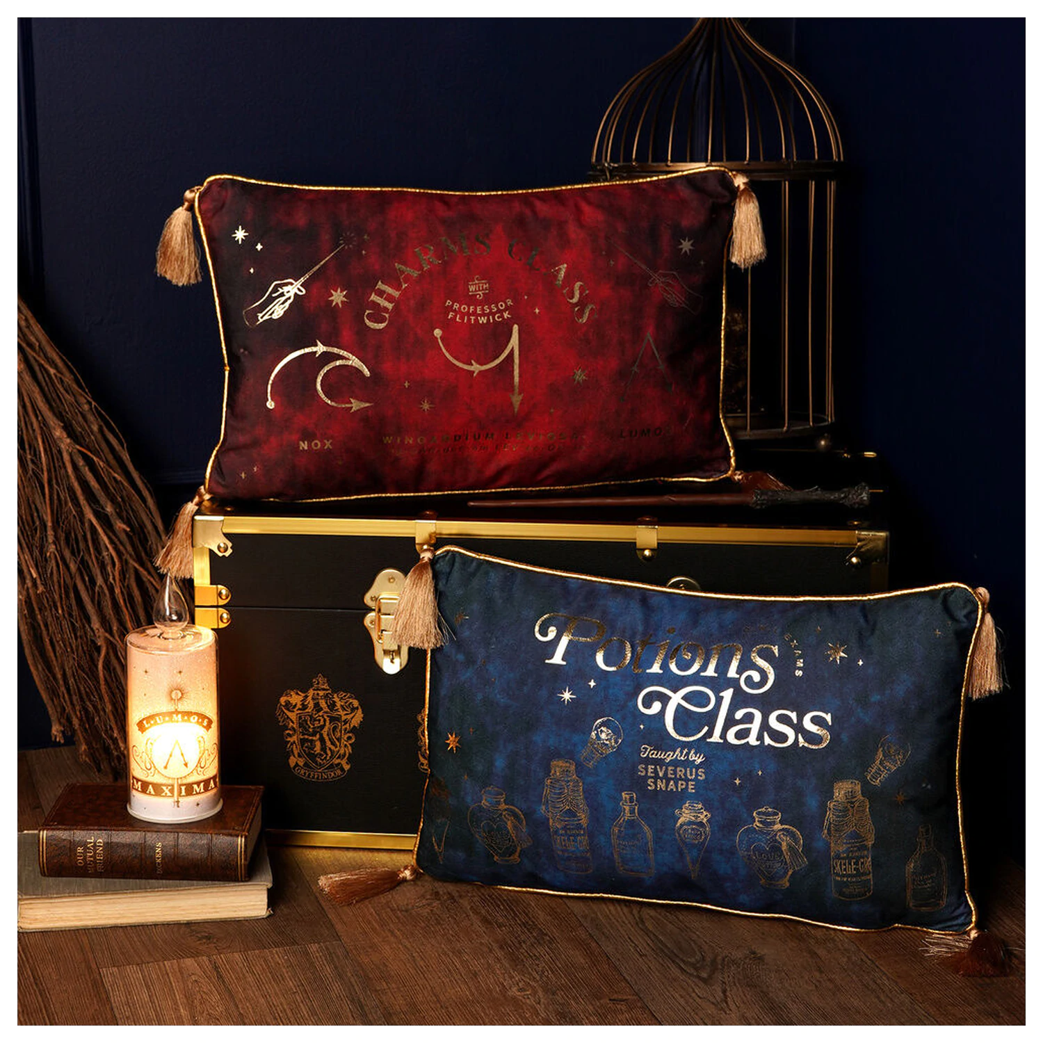Pernă din velur Harry Potter Charms Class poza produsului