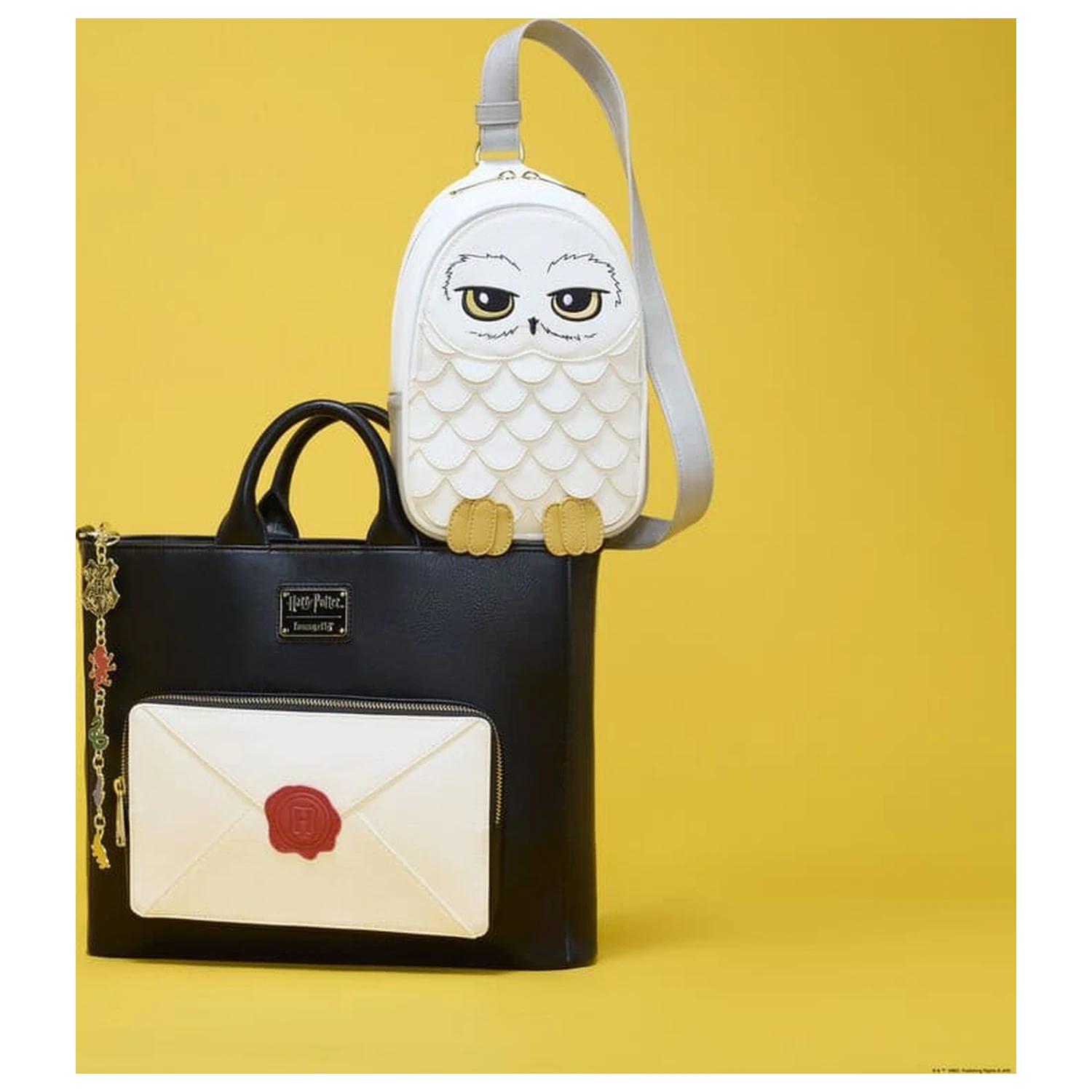 Harry Potter by Loungefly Sling Bag Hedwig poza produsului