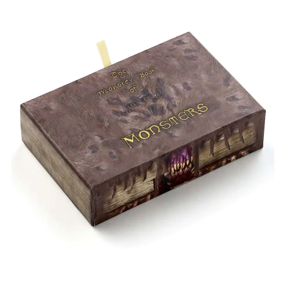 Harry Potter: Set cadou breloc Monster Book si insigna pin poza produsului