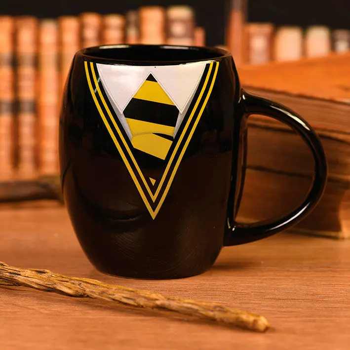 Cană ovală Harry Potter Hufflepuff Uniformă poza produsului