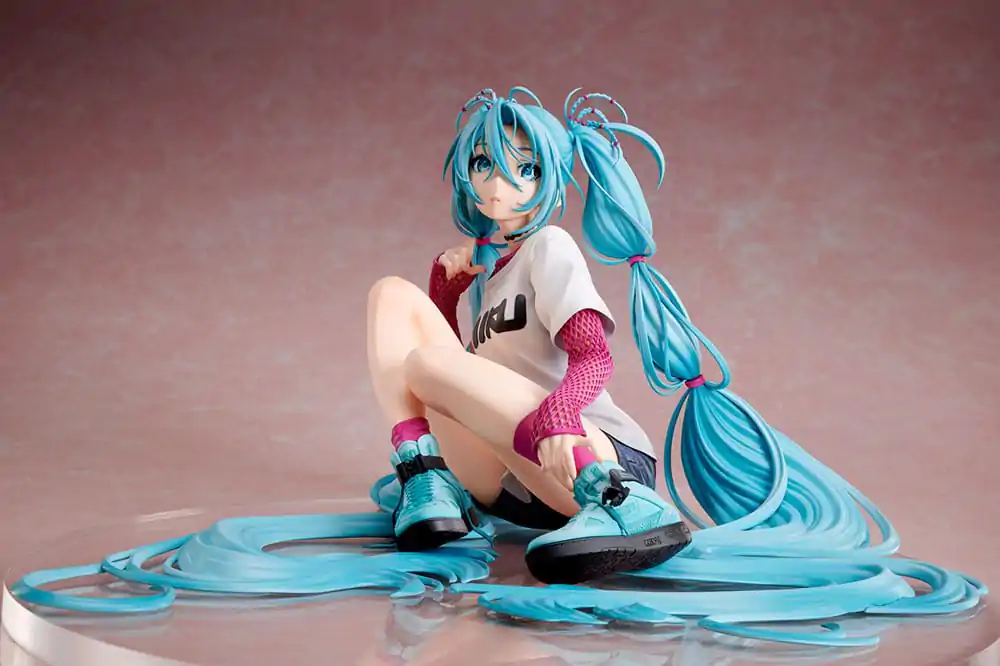 Statuie Hatsune Miku 1/4 Yoneyama Mai The Latest Street Style "Cute" 17 cm poza produsului