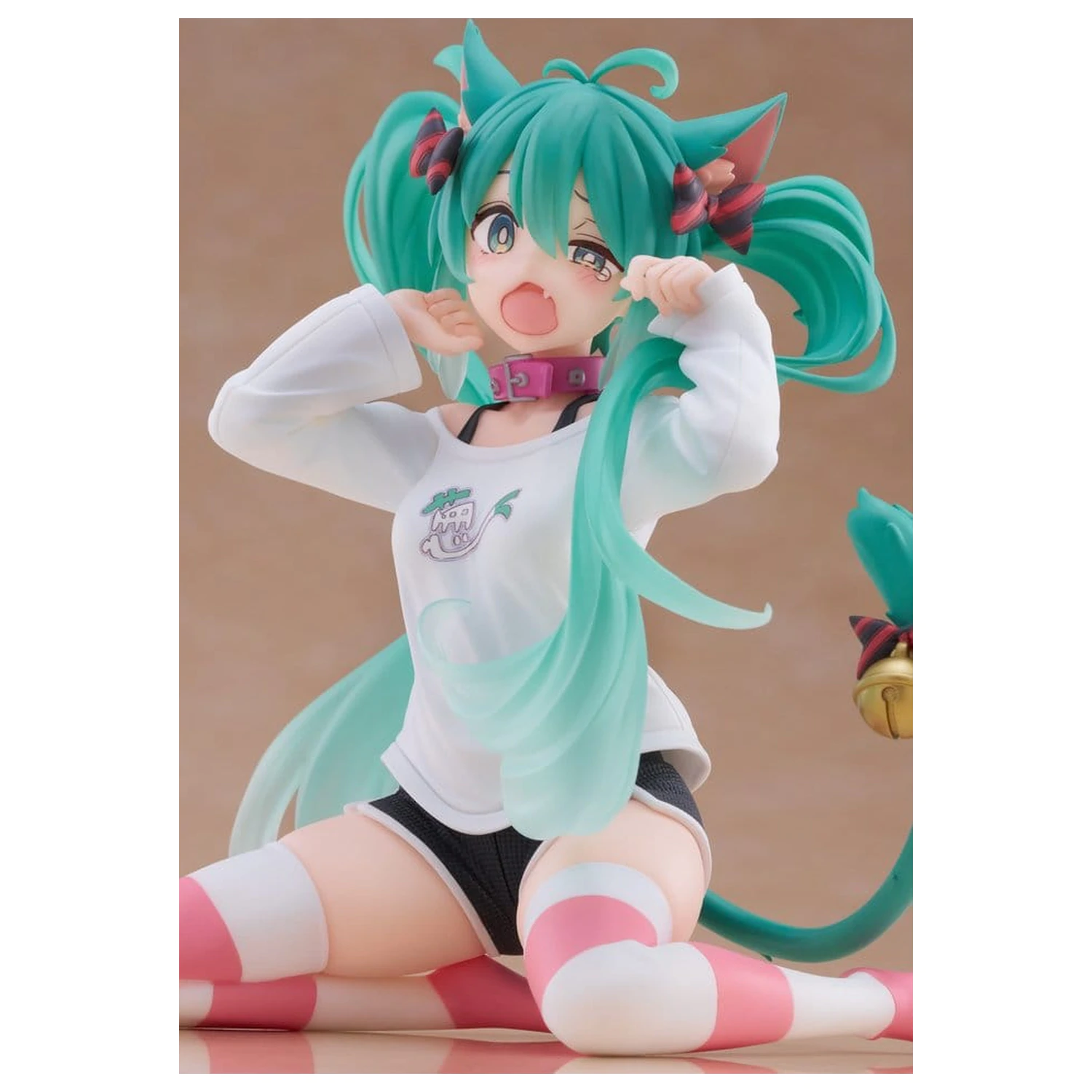 Hatsune Miku Statuie PVC Figurina draguta pentru birou Hatsune Miku Cat Ear T-Shirt Ver. 13 cm poza produsului