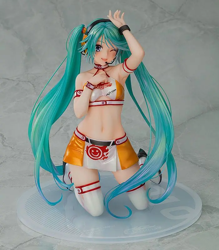 Hatsune Miku GT Project Statuie PVC 1/7 Racing Miku 2010 Ver. Art by Kentaro Yabuki 18 cm poza produsului