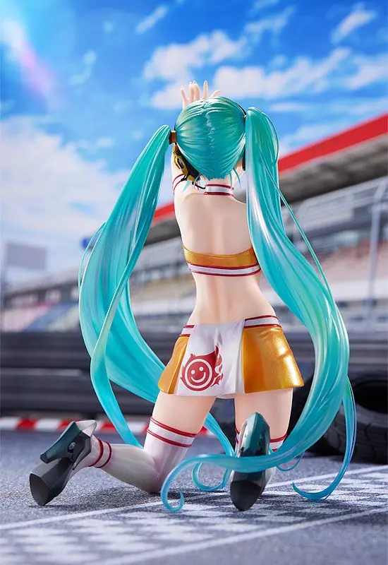 Hatsune Miku GT Project Statuie PVC 1/7 Racing Miku 2010 Ver. Art by Kentaro Yabuki 18 cm poza produsului