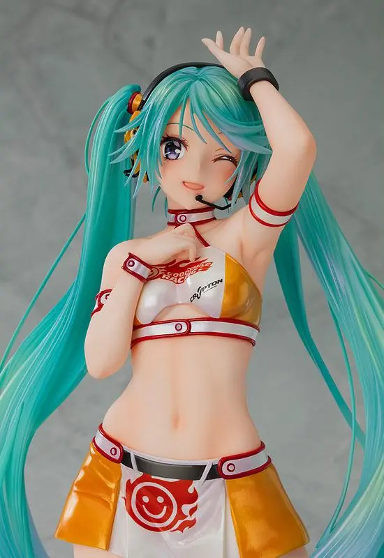 Hatsune Miku GT Project Statuie PVC 1/7 Racing Miku 2010 Ver. Art by Kentaro Yabuki 18 cm poza produsului