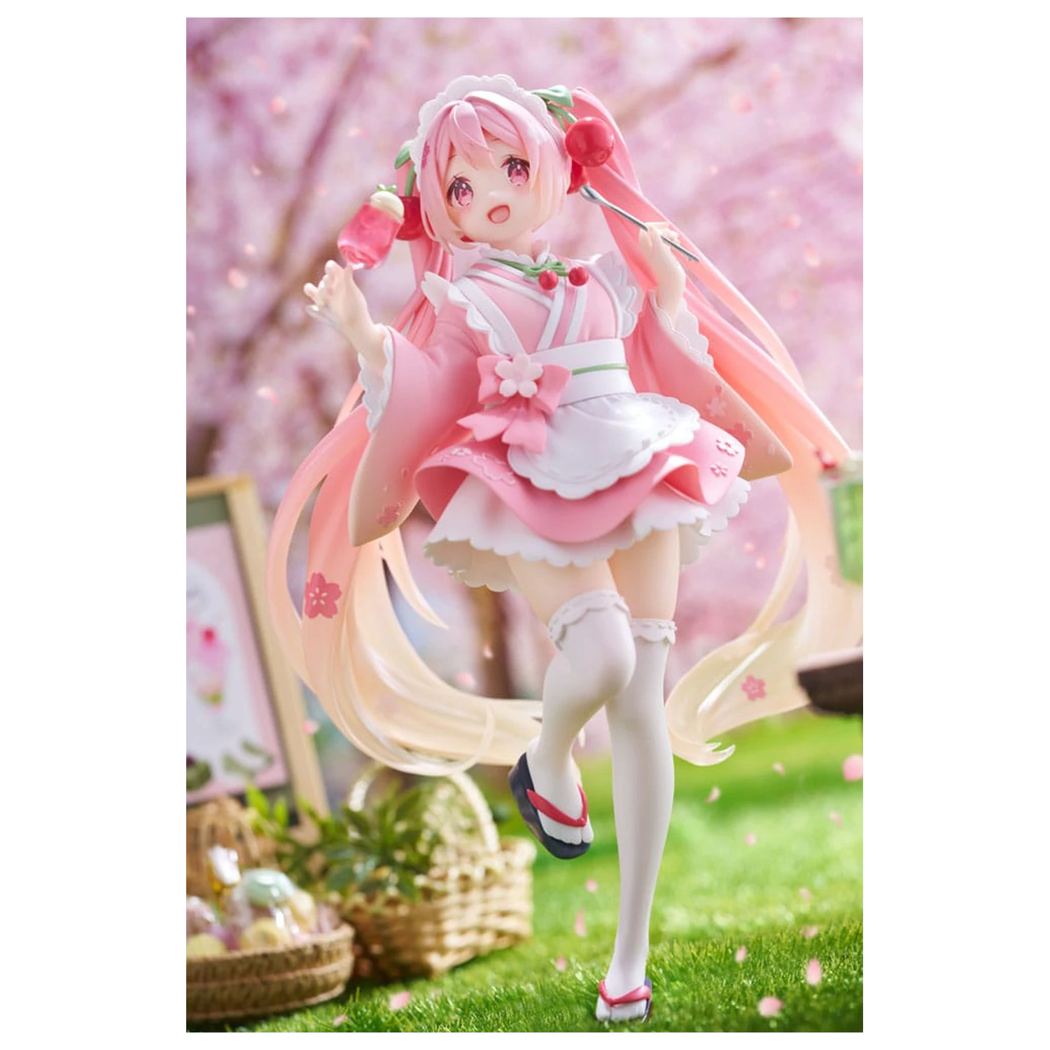 Hatsune Miku Statuie PVC Newley Written Sakura Miku Japanese Cafe Ver. Reissue 18 cm poza produsului
