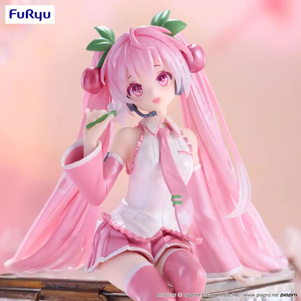 Statuie PVC opritor de tăiței Hatsune Miku Sakura Miku 2024 Pearl Color Ver. 15 cm poza produsului