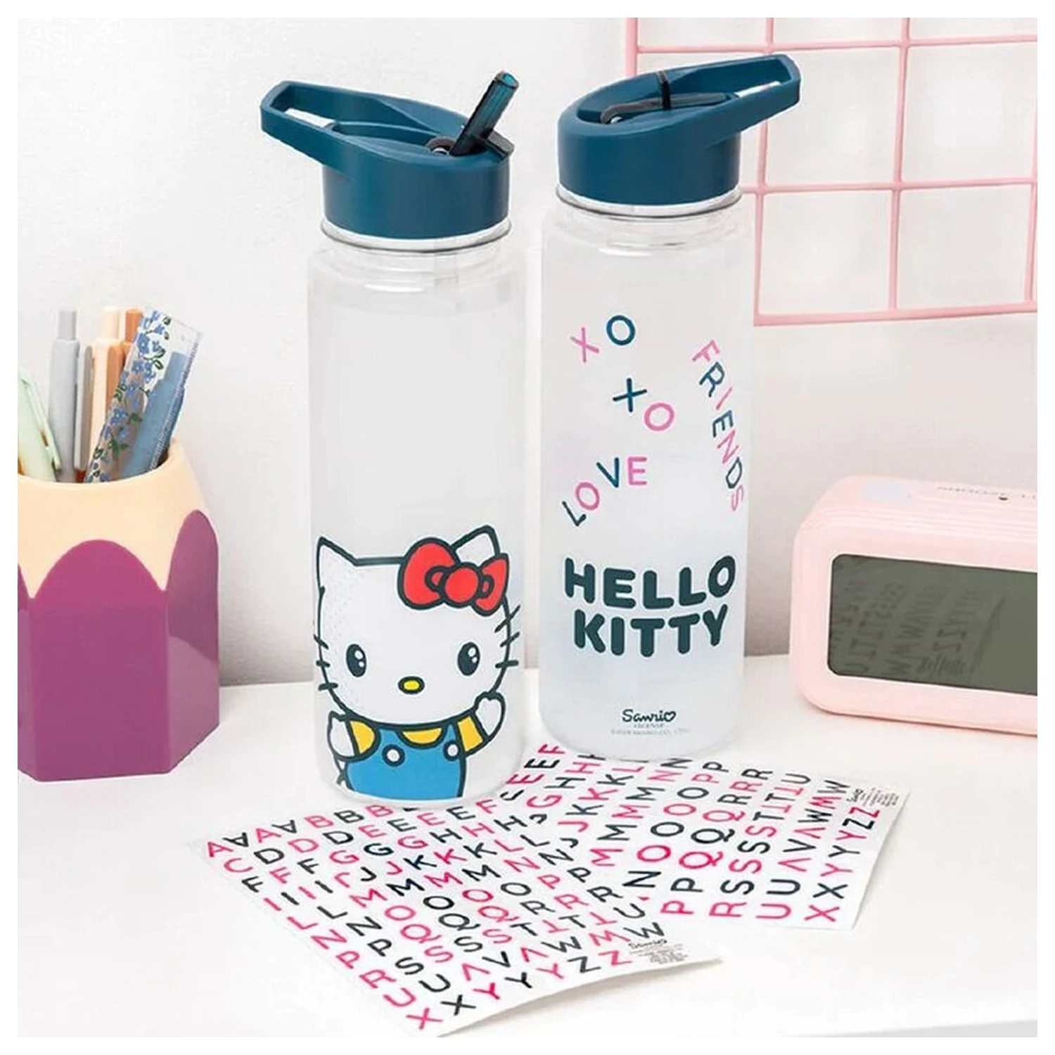 Hello Kitty sticla cu stickere 650ml poza produsului
