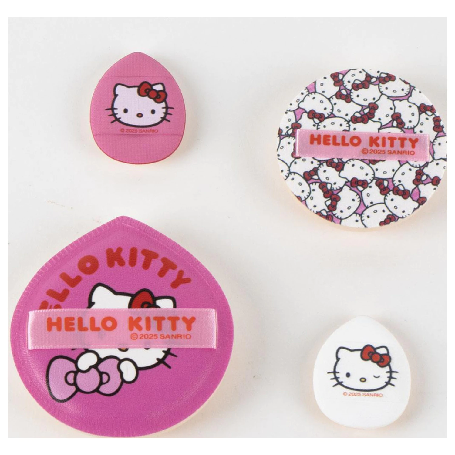 Hello Kitty Pink Set de 4 buretei de machiaj poza produsului