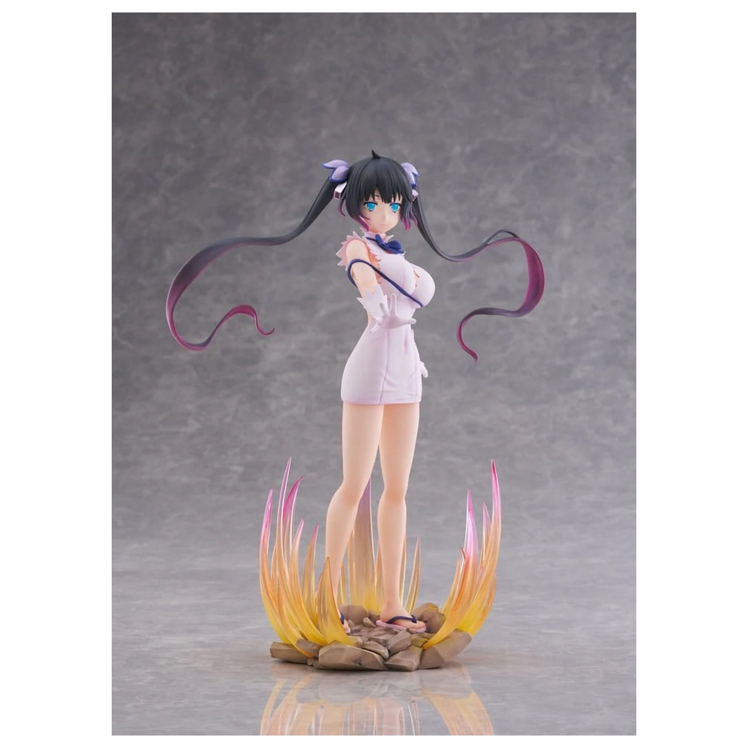 Is It Wrong to Try to Pick Up Girls in a Dungeon? V Figurina din PVC la scară 1/7 Hestia Divinity Unleashed Ver. 24 cm poza produsului