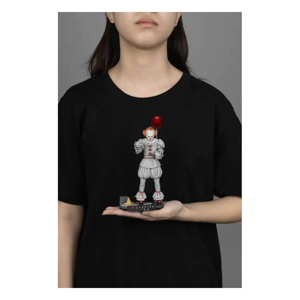 It Chapter Two D-Stage PVC Statuie Pennywise 15 cm poza produsului