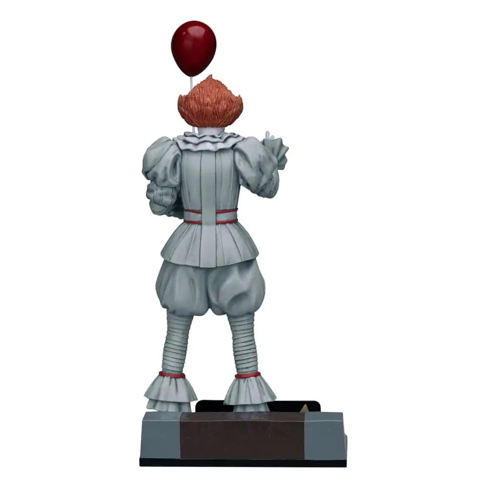 It Chapter Two D-Stage PVC Statuie Pennywise 15 cm poza produsului
