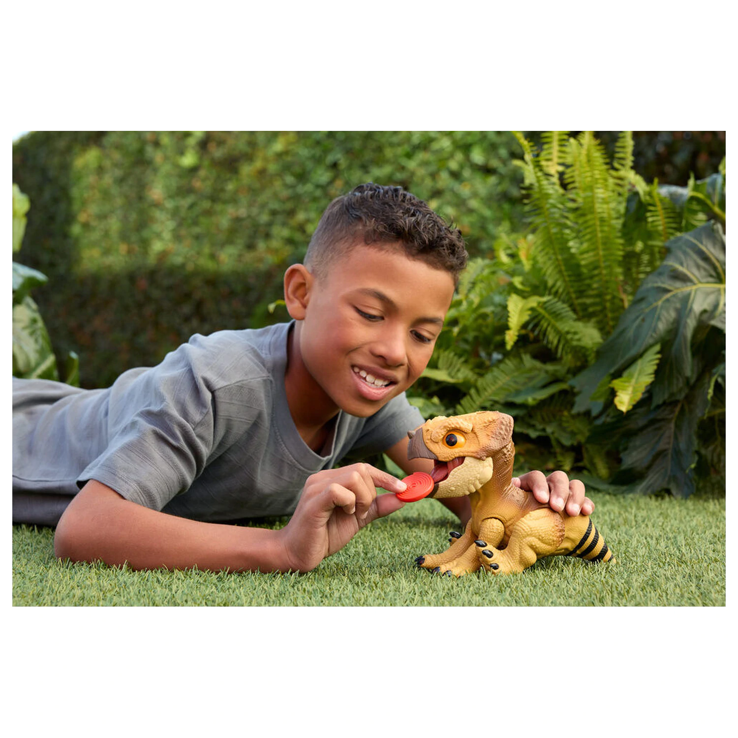 Jurassic World Aquilops dinozaur interactiv poza produsului