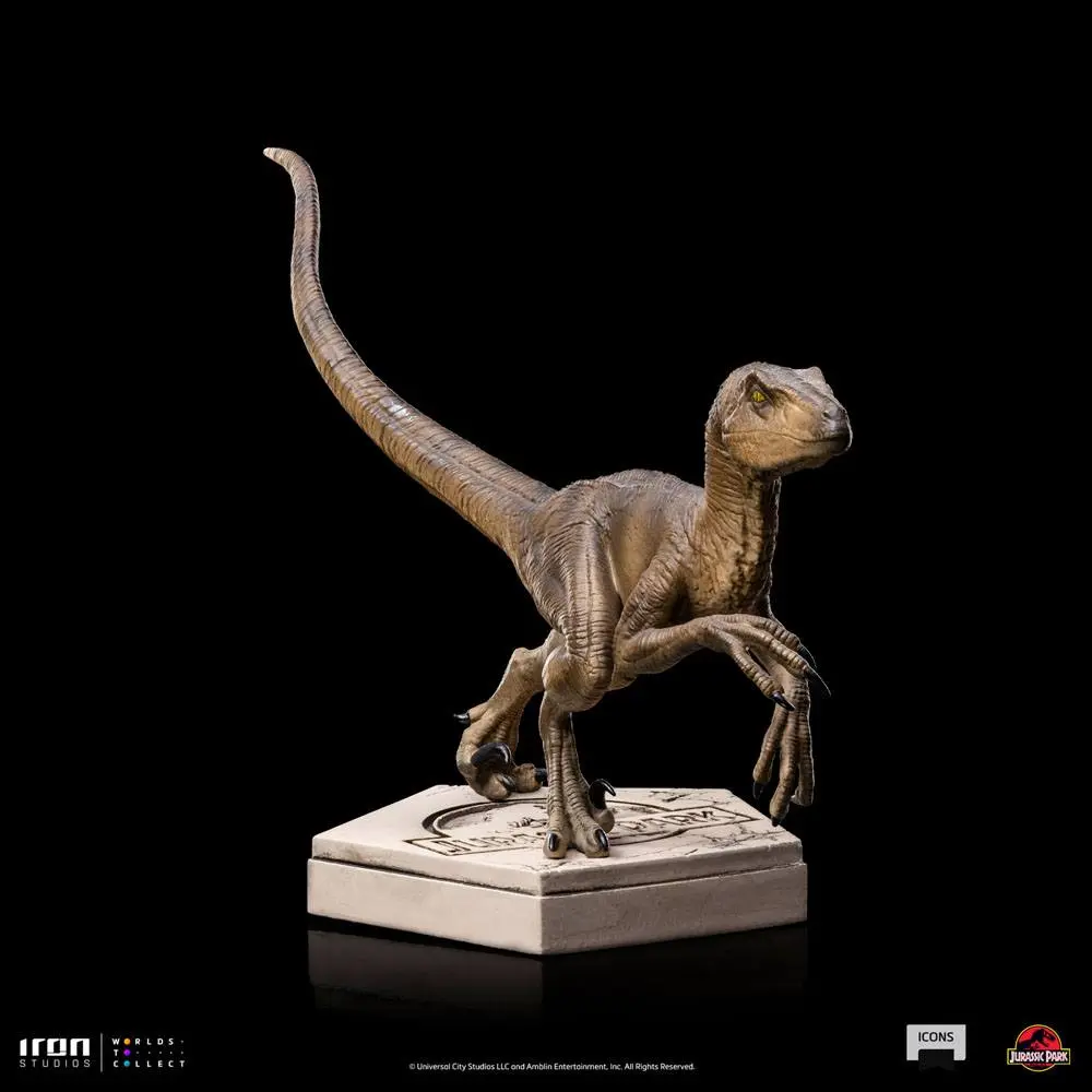 Statuie Jurassic World Icons Velociraptor B 9 cm poza produsului