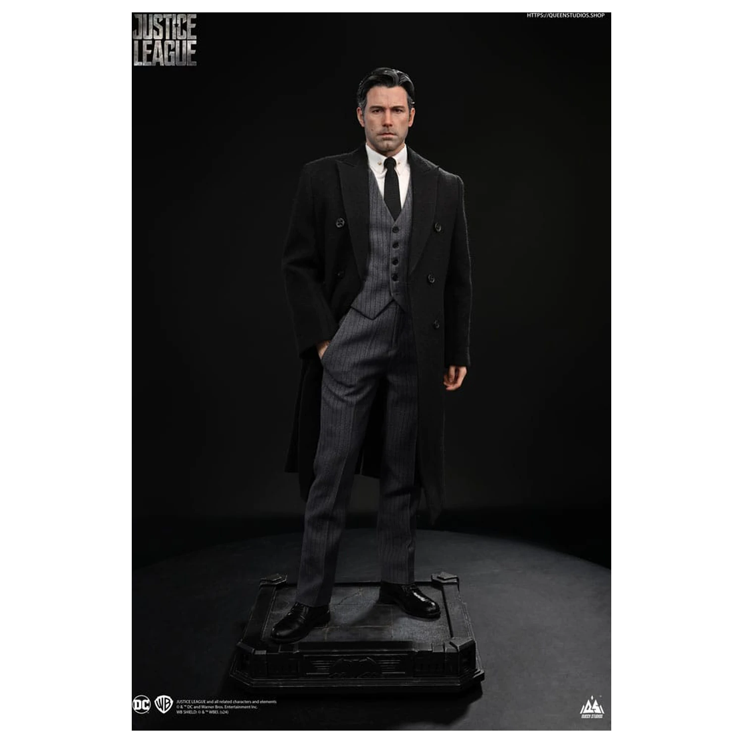 Statuie Justice League 1/4 Bruce Wayne (Ben Affleck) 51 cm poza produsului