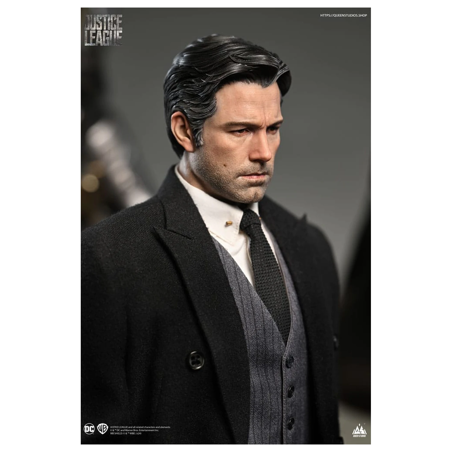 Statuie Justice League 1/4 Bruce Wayne (Ben Affleck) 51 cm poza produsului