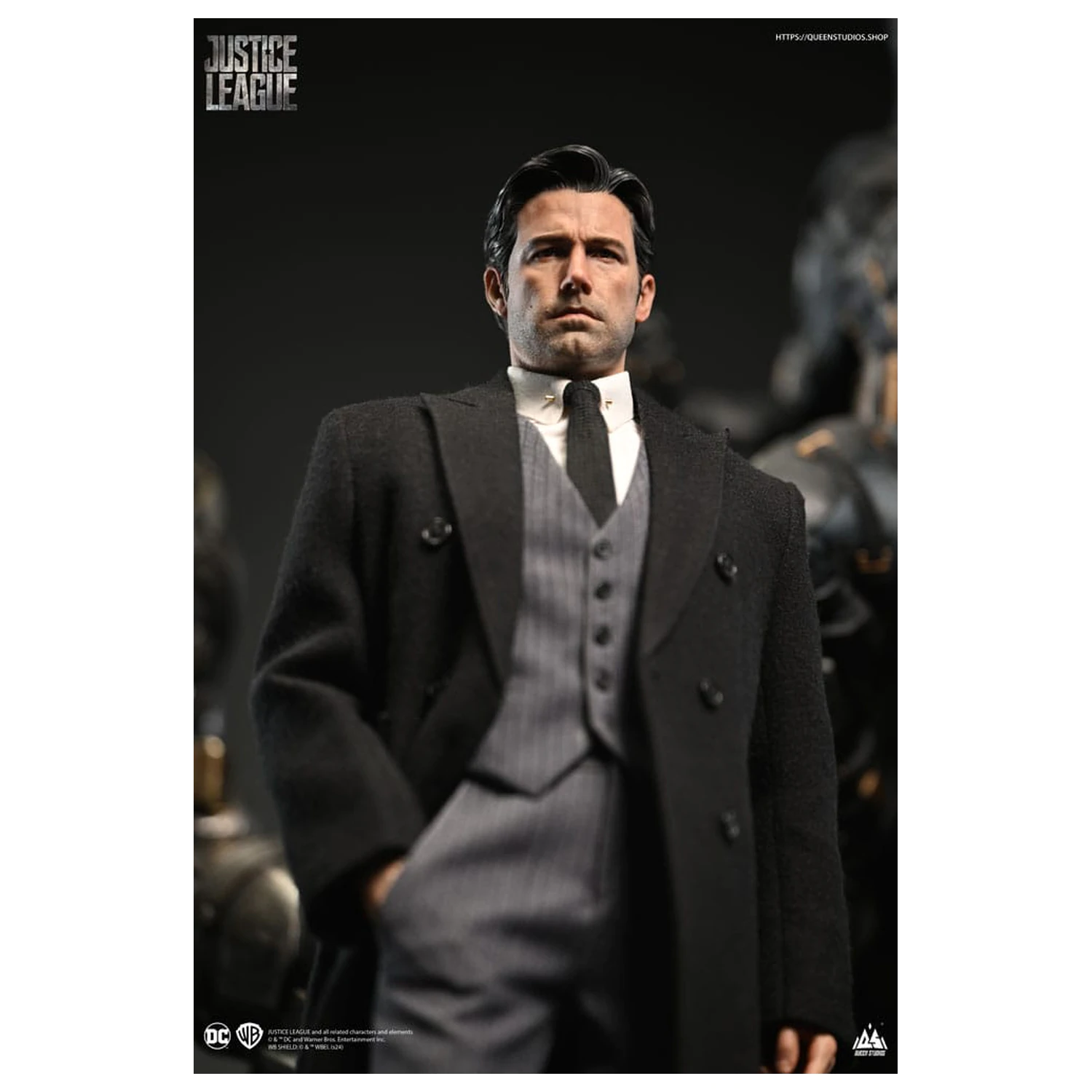 Statuie Justice League 1/4 Bruce Wayne (Ben Affleck) 51 cm poza produsului