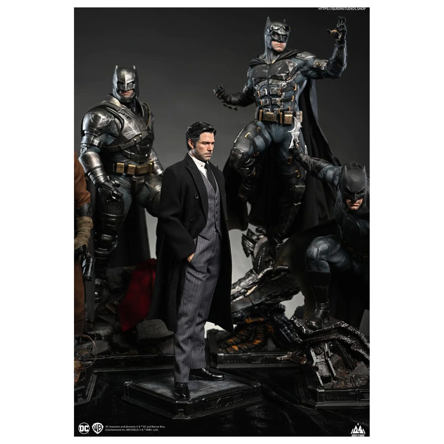 Statuie Justice League 1/4 Bruce Wayne (Ben Affleck) 51 cm poza produsului