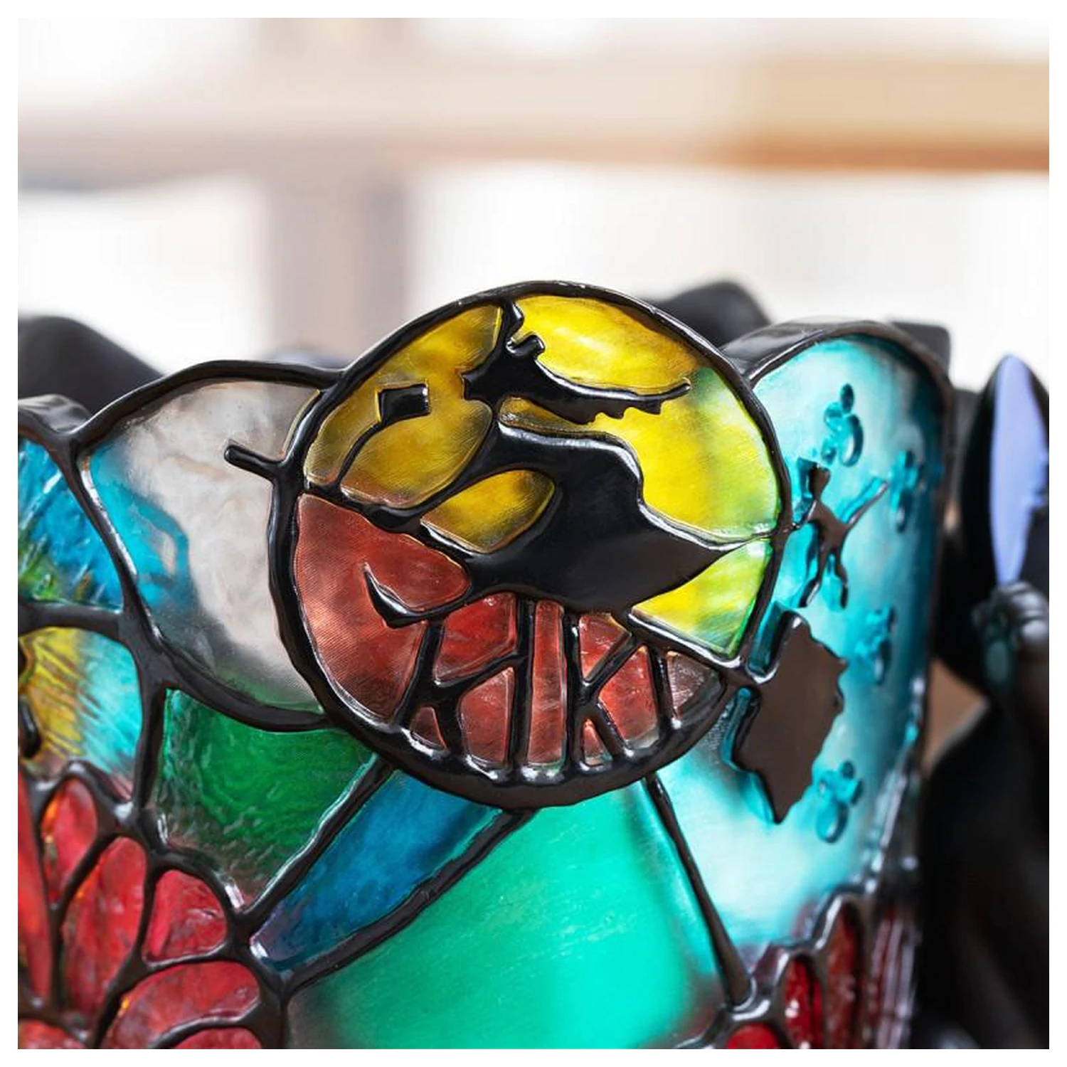 Kiki's Delivery Service Jiji Stained Glass Jardiniera Diorama 18.5 cm poza produsului