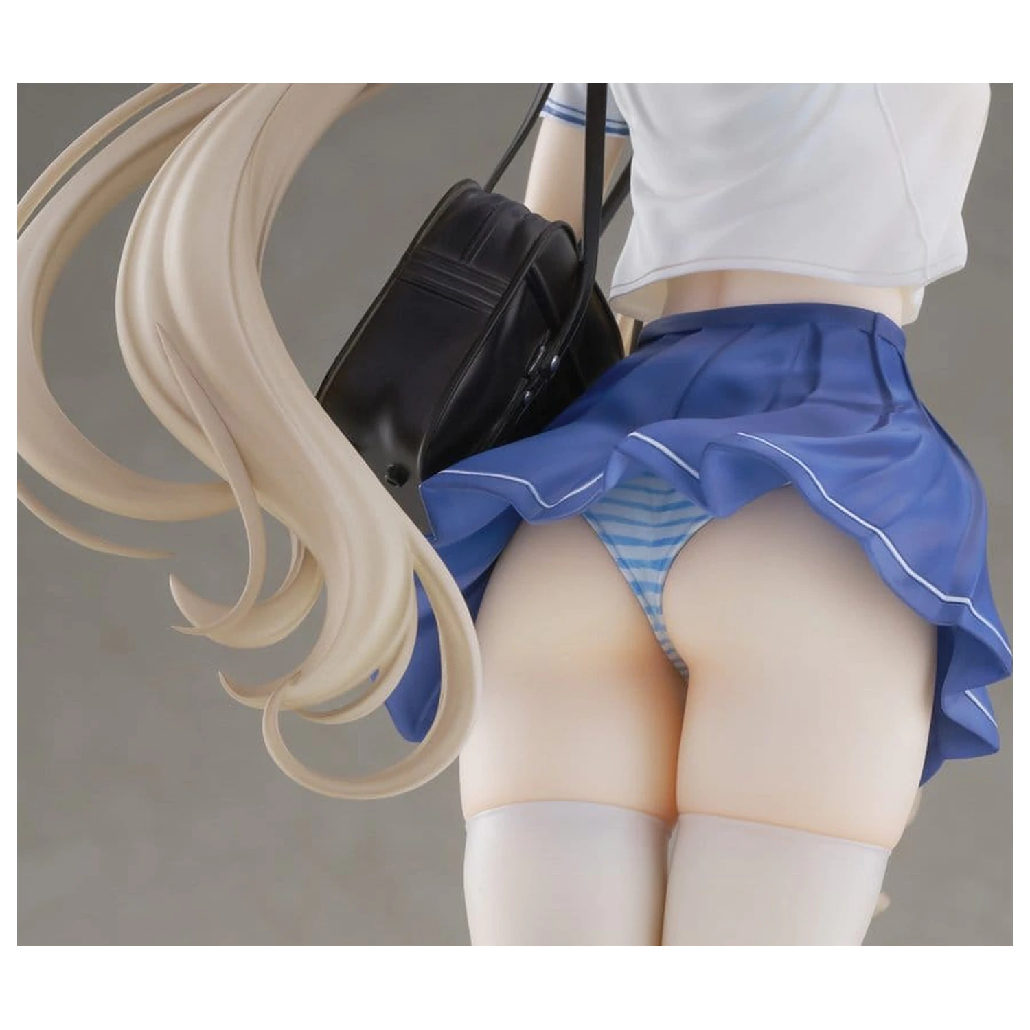 KoiKoi Sakura PVC Figurina 1/6 Momoko Uniform Ver. 27 cm poza produsului