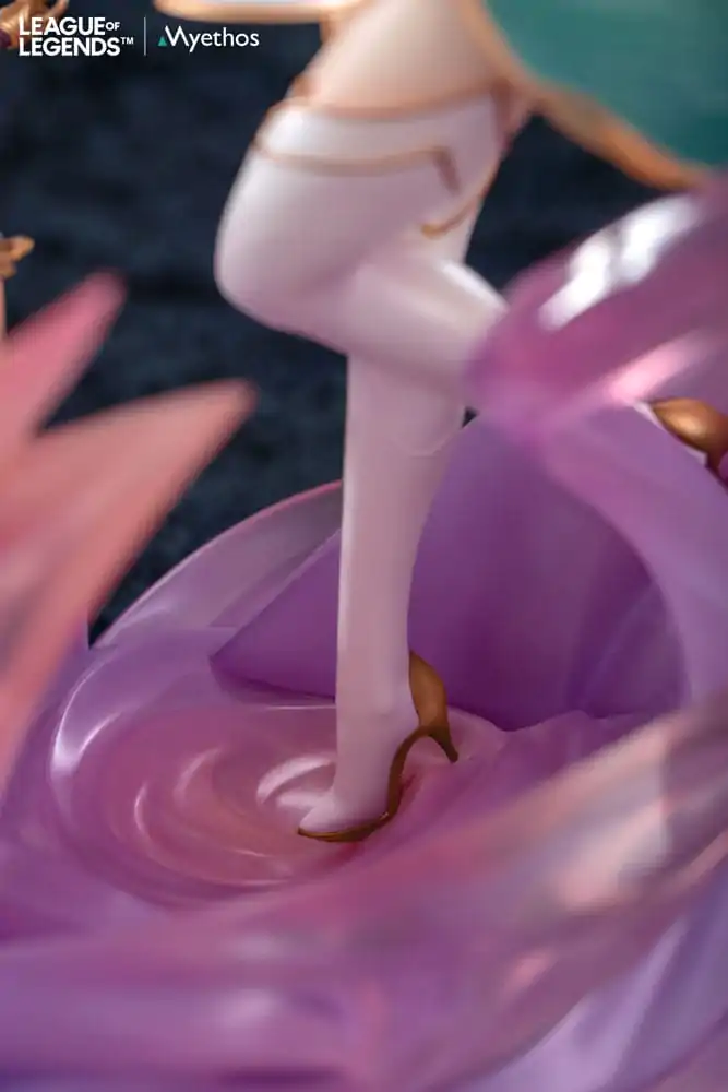 League of Legends Statuie PVC 1/7 Divine Sword Irelia 34 cm poza produsului