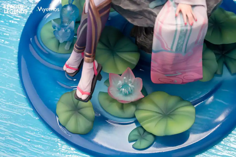 League of Legends Statuie PVC 1/7 Spirit Blossom Ahri 27 cm poza produsului