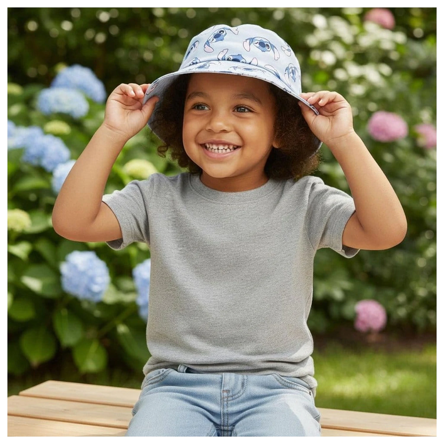 Lilo & Stitch Palarie tip găleată Stitch B 52 cm poza produsului