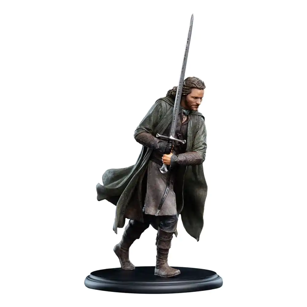 Lord of the Rings Statuie Mini Aragorn 20 cm poza produsului