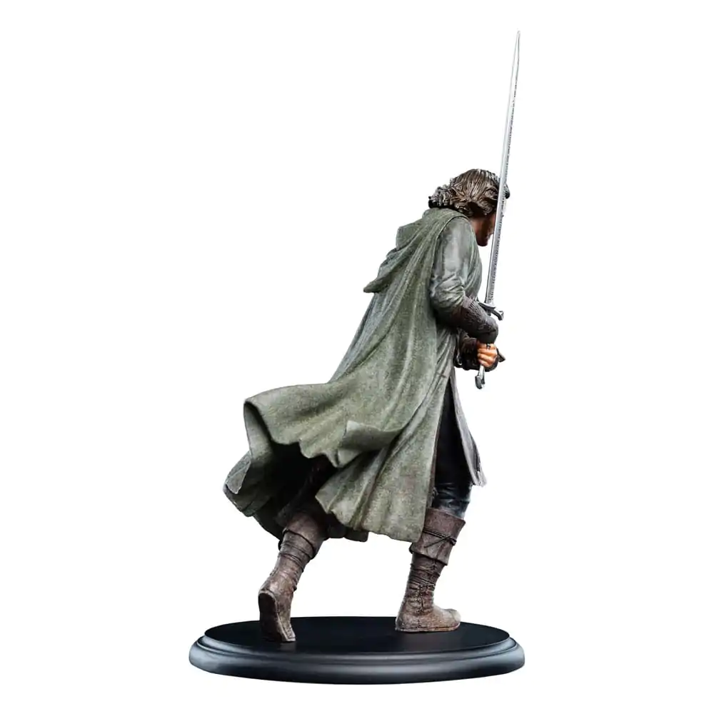 Lord of the Rings Statuie Mini Aragorn 20 cm poza produsului