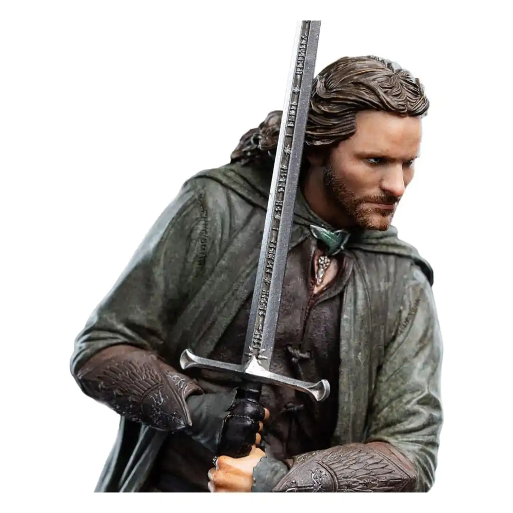 Lord of the Rings Statuie Mini Aragorn 20 cm poza produsului
