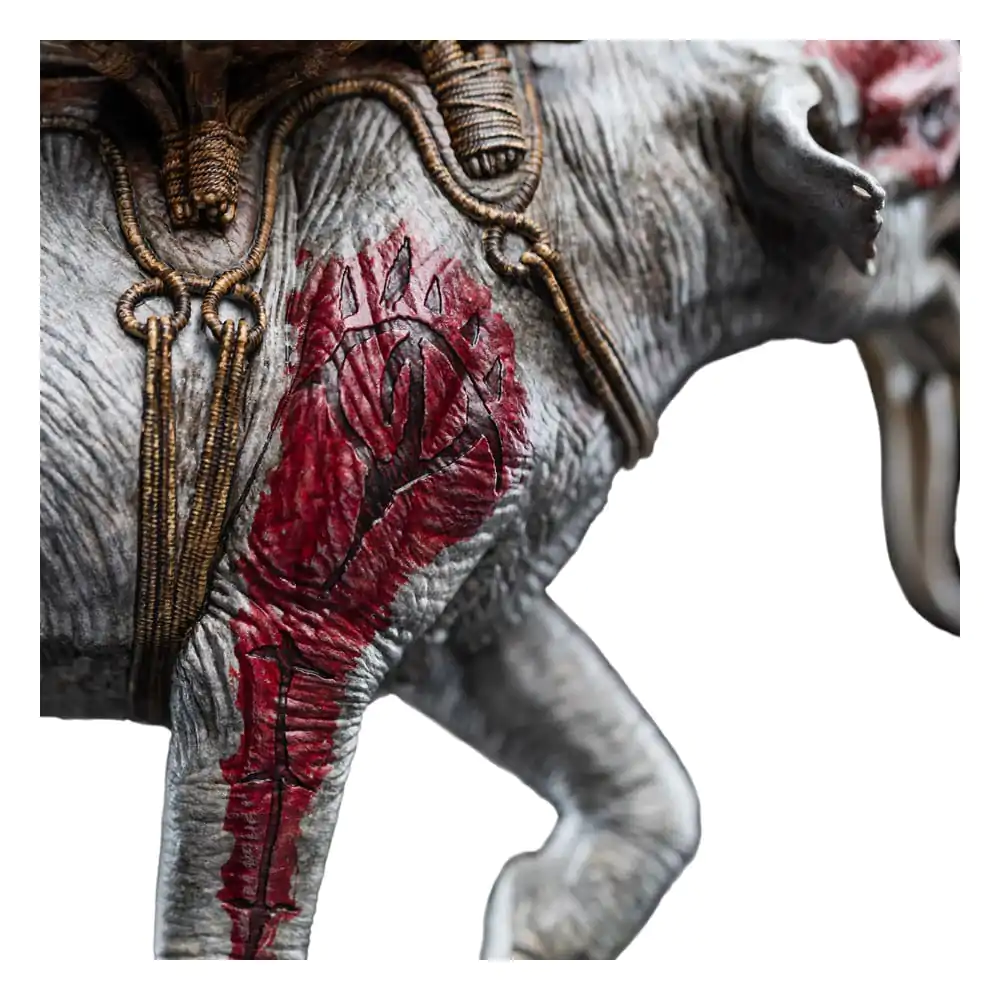 Lord of the Rings Mini Statuie Mumak in Battle 17 cm poza produsului