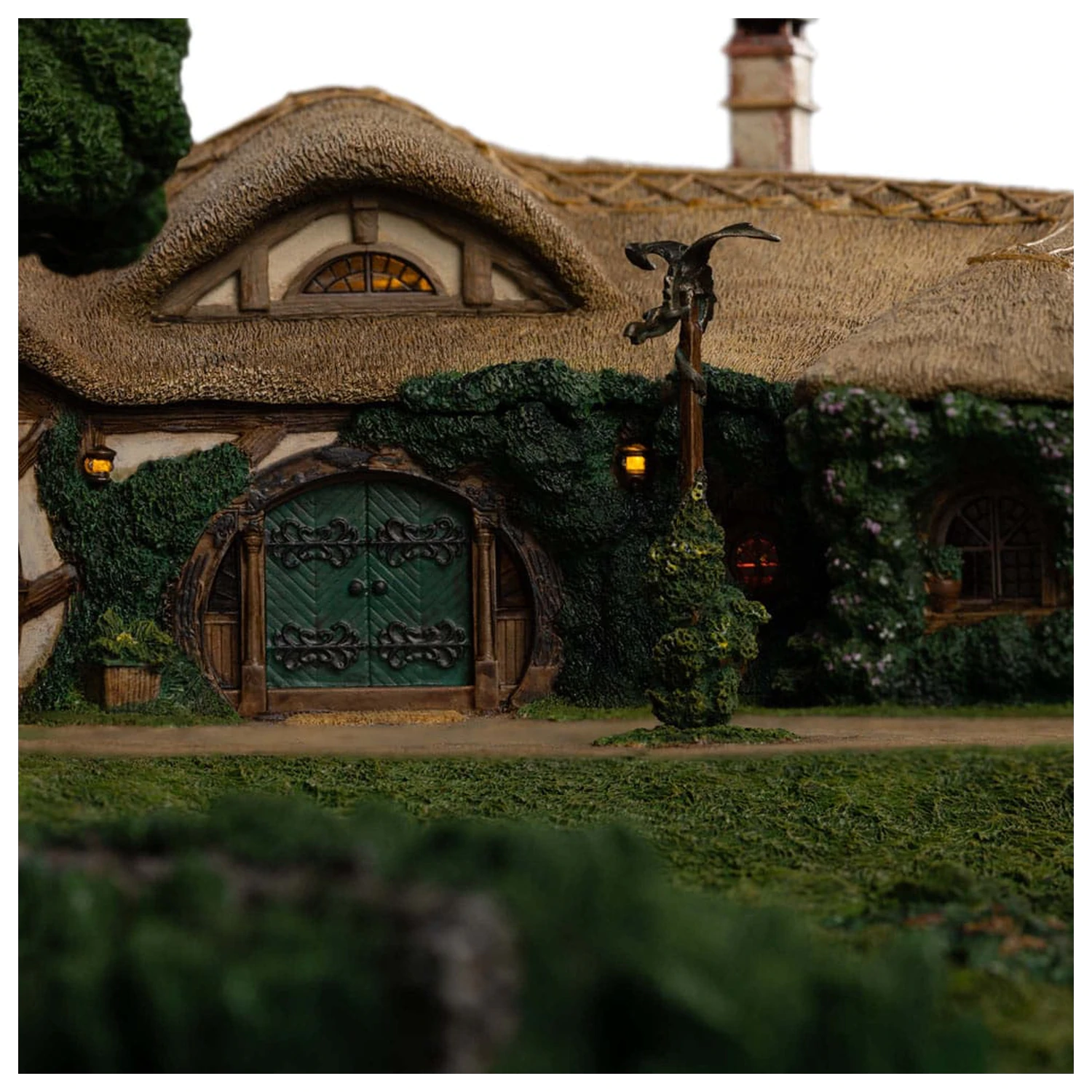 Lord of the Rings Statuie The Green Dragon Inn poza produsului