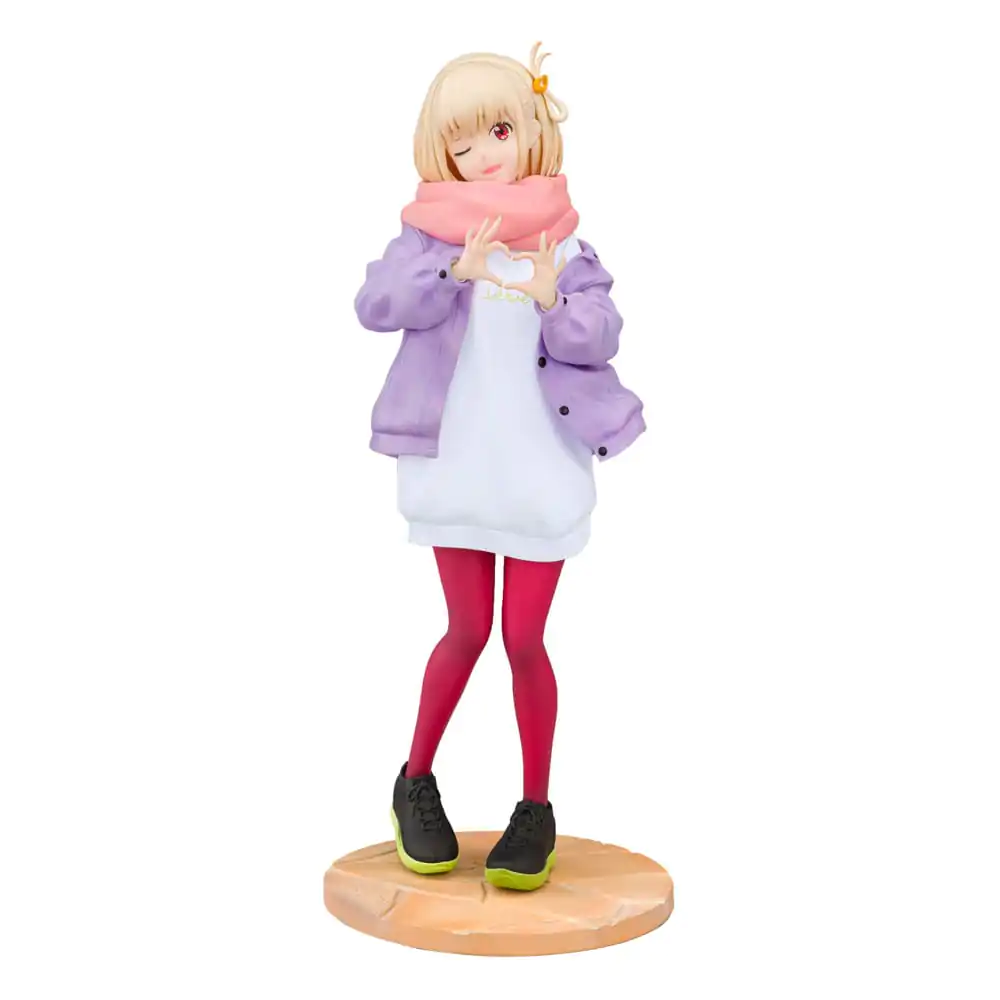 Statueta PVC Lycoris Recoil 1/7 Chisato Nishikigi Winter Ver. 23 cm poza produsului