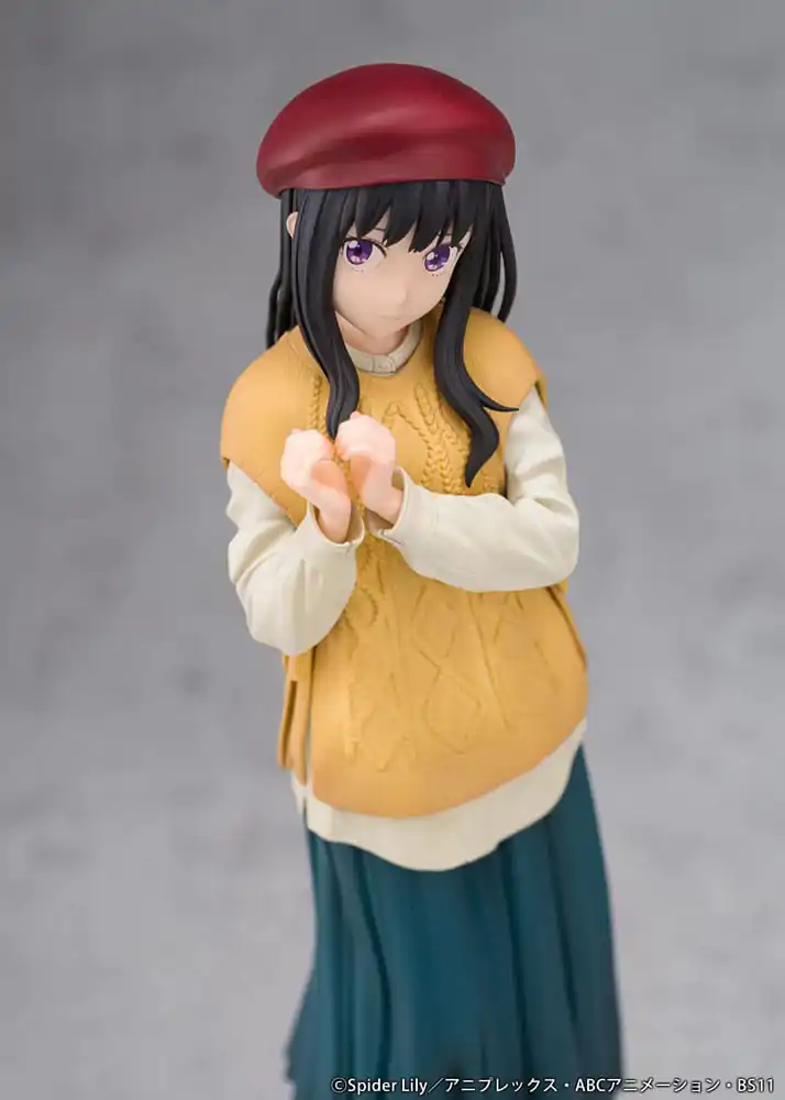 Lycoris Recoil Statuie PVC 1/7 Takina Inoue Winter Ver. 23 cm poza produsului