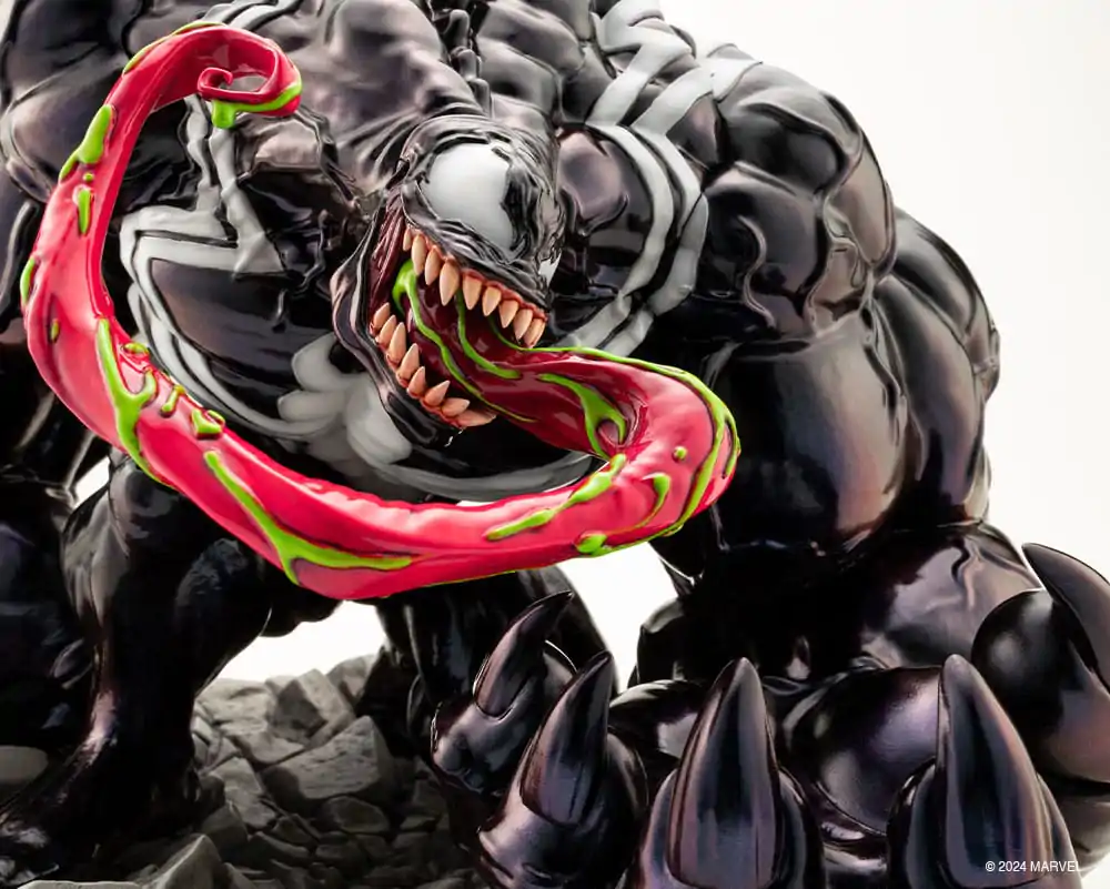 Marvel ARTFX Artist Series Statuie PVC 1/6 Venom Armed & Dangerous 22 cm poza produsului