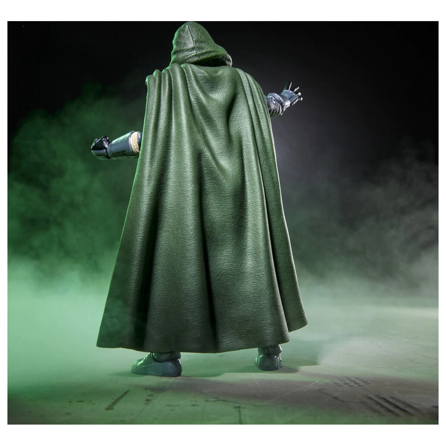 Marvel Legends Series Avengers Doomsday Doctor Doom figurina 15cm poza produsului