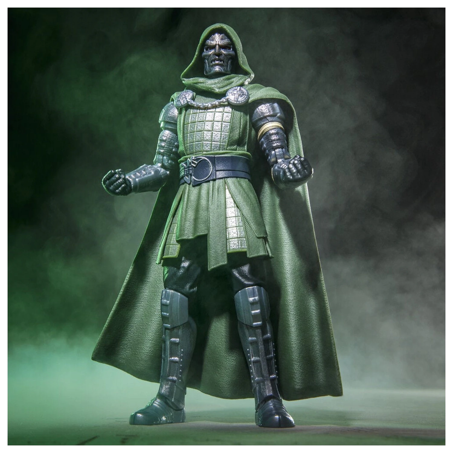 Marvel Legends Series Avengers Doomsday Doctor Doom figurina 15cm poza produsului