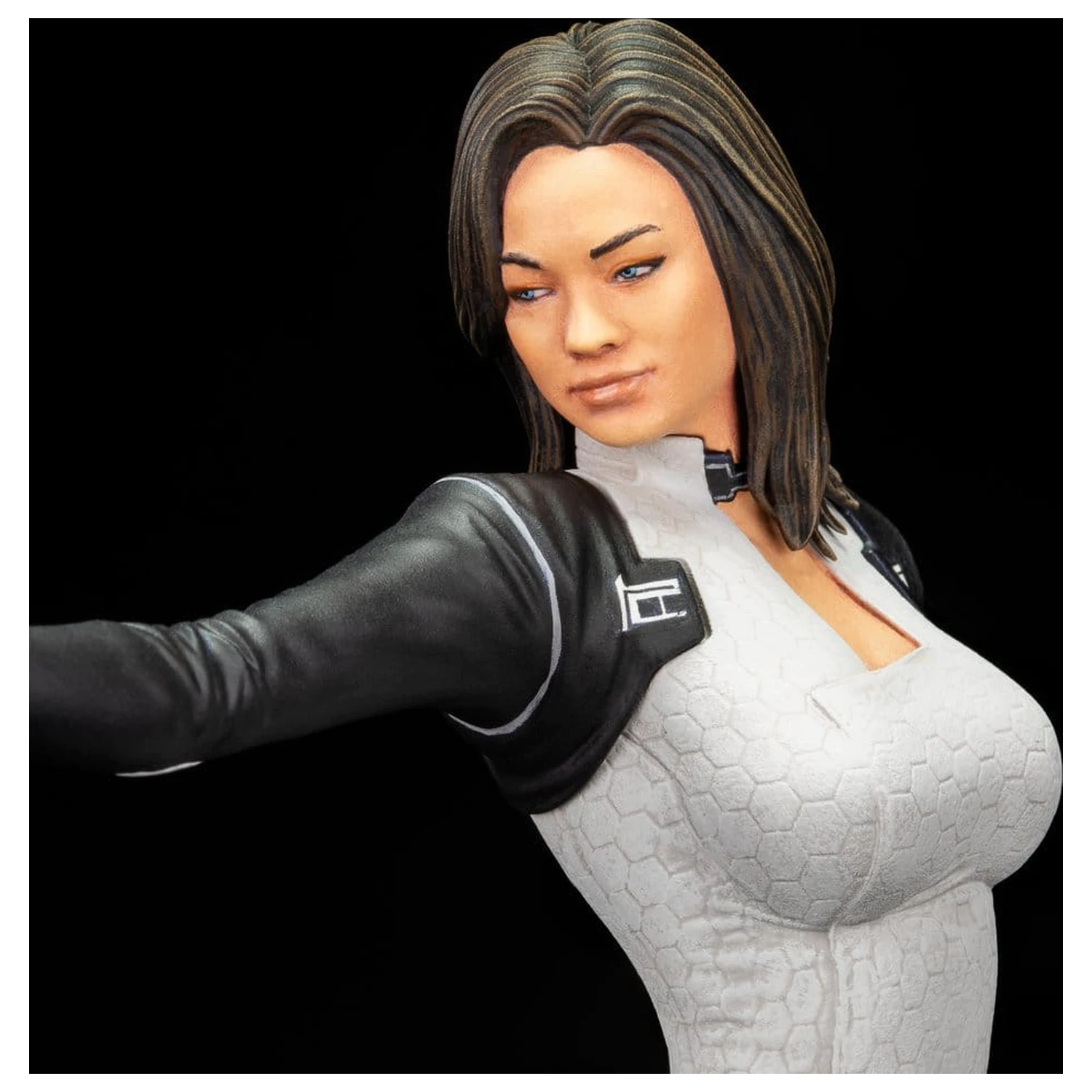 Mass Effect Figurina PVC Miranda Lawson 22 cm poza produsului